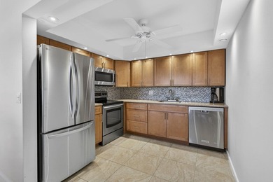 Welcome to this beautifully renovated 2 bed 2 bath spacious - photo 2