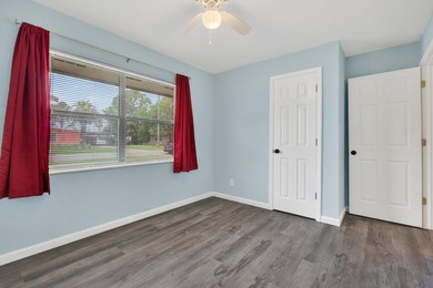 Centrally located in the heart of Fort Walton Beach, this - photo 7