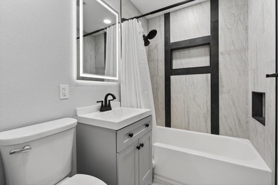 Centrally located in the heart of Fort Walton Beach, this - photo 10