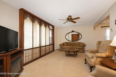 This Ranch home is situated in Westerleigh by manor Rd and - photo 4