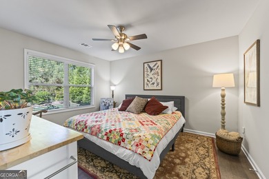 Beautifully maintained and showing like new, this 5 bedroom, 3 - photo 11