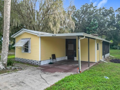 Lake Griffin Home For Sale in Fruitland Park Florida