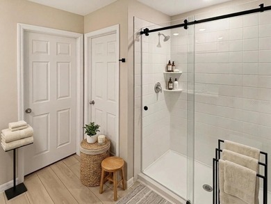 Virtually Staged. Welcome to this beautifully maintained - photo 12