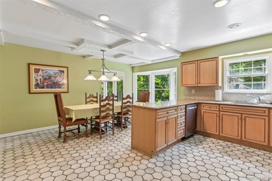 Large Center Hall Colonial in a prime Lawrence location. Set on - photo 13