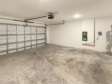 Virtually Staged. Welcome to this beautifully maintained - photo 18
