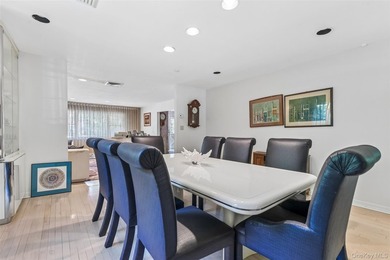Large Center Hall Colonial in a prime Lawrence location. Set on - photo 18