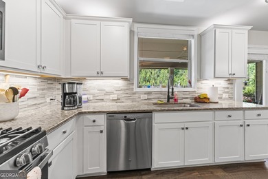 Beautifully maintained and showing like new, this 5 bedroom, 3 - photo 19
