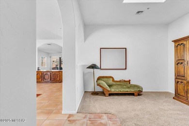 Charming 2 Bedroom, 2 Bath patio home + Den with the added bonus