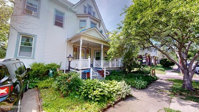 Step into this spacious 3+ bedroom, 2.5 bath home that is full - photo 2