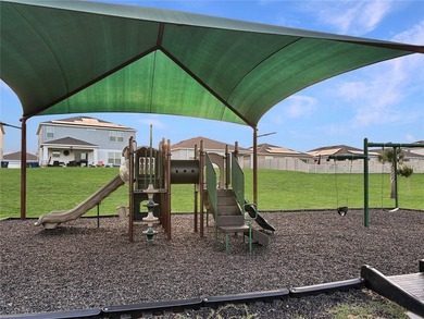 Virtually Staged. Welcome to this beautifully maintained - photo 27