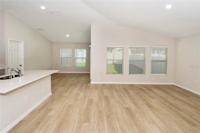 Virtually Staged. Welcome to this beautifully maintained - photo 30