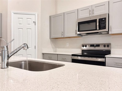 Virtually Staged. Welcome to this beautifully maintained - photo 33