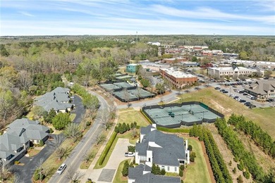 Nestled in the vibrant Hillbrook community of Auburn, this - photo 37