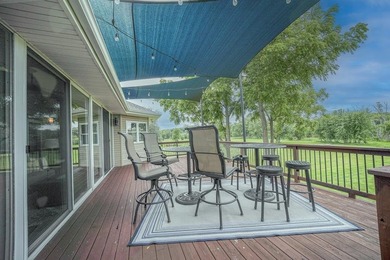 Stunning home on the Rock River! Custom built home on the Rock - photo 9