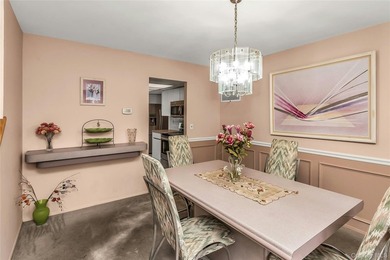 Welcome to a spacious and well-maintained Center Hall Colonial - photo 9