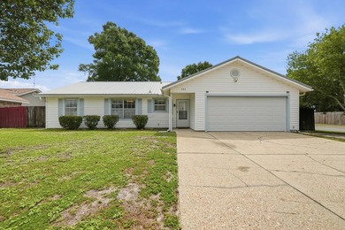 LOCATION - LOCATION - LOCATION! Close to both Military Bases and - photo 3