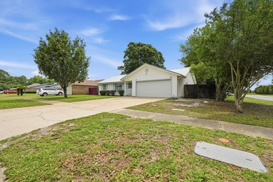 LOCATION - LOCATION - LOCATION! Close to both Military Bases and - photo 5
