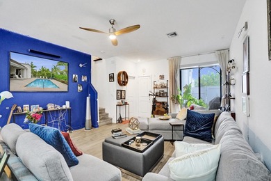 Newer construction, built in 2022. Spacious open floor plan - photo 7