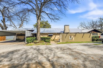 Rarely offered on the shores of Lake Worth, this private - photo 4