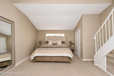 Welcome to 21 Bunnell Court! Charming and full of character - photo 10