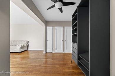 Why rent when you can own? Bright and spacious 1-bedroom co-op - photo 3