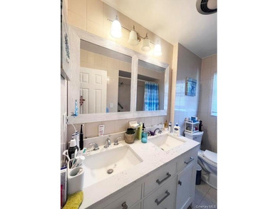 4 bedroom, 2 bath East Rockaway Recently Renovated High Ranch - photo 8
