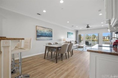 Experience lake living at its finest with this beautiful walk-in