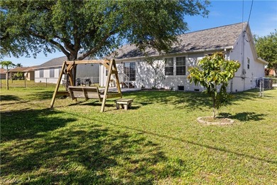 Charming Cape Coral home in a prime central location! - photo 21