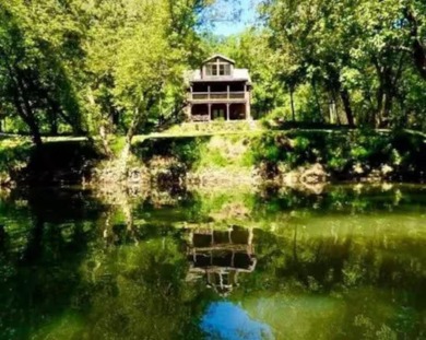 (private lake, pond, creek) Home Sale Pending in Mckee Kentucky