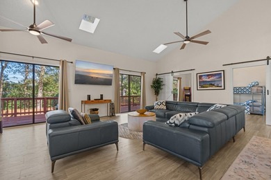 Southern charm by the coast! Welcome to Arcadian Shores, a - photo 4
