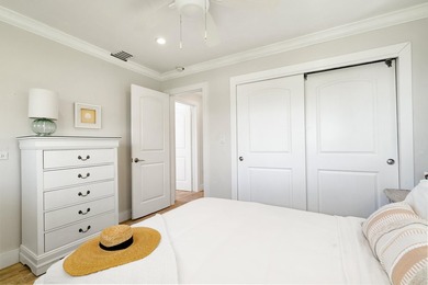 Beach Retreat in Lower Matecumbe, Islamorada. This 6 bedroom, 4 - photo 16