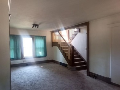 Four-bedroom house located close to campus with off-street - photo 16
