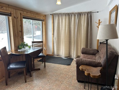 This charming home offers the perfect mix of comfort and - photo 4