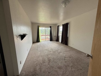 Beautiful home on a spacious lot in Westwood! This 4-bedroom, 2 - photo 25