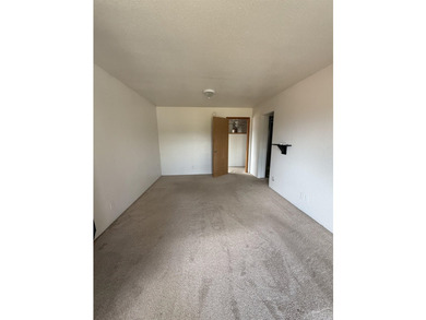 Beautiful home on a spacious lot in Westwood! This 4-bedroom, 2 - photo 30