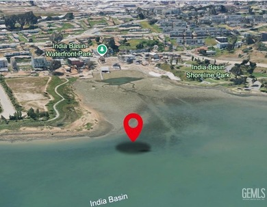 Rare opportunity to acquire 14 contiguous waterfront parcels - photo 2