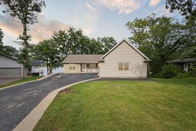 Lake Home For Sale in Lake Summerset, Illinois