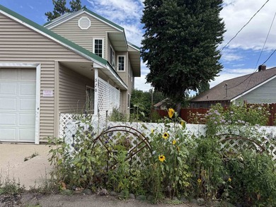 Beautiful home on a spacious lot in Westwood! This 4-bedroom, 2 - photo 42