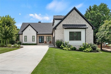 Welcome to an extraordinary custom-built residence where - photo 3