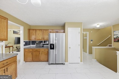 **PRICE REDUCED BELOW MARKET VALUE - MOTIVATED SELLER!** This is - photo 12