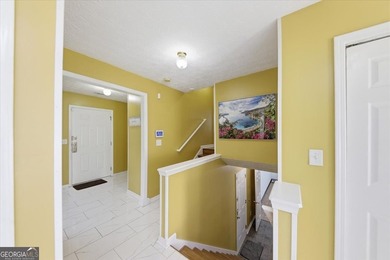 **PRICE REDUCED BELOW MARKET VALUE - MOTIVATED SELLER!** This is - photo 16