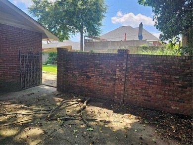 Great Location. 4 bedroom, 3 full bathroom homes is in need of - photo 6