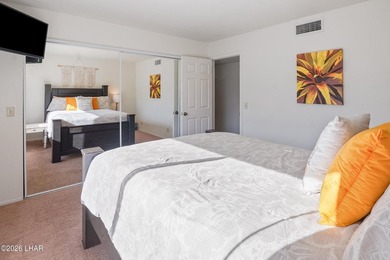 Spacious golf course home located on the greens in the desirable - photo 19