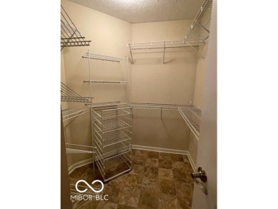 Villas at Timber Run beauty! Vaulted ceilings in the bedrooms