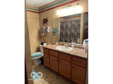 Villas at Timber Run beauty! Vaulted ceilings in the bedrooms