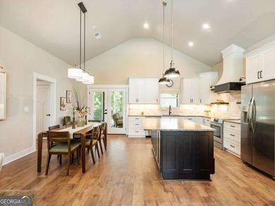 Welcome home to peaceful country living with all the modern - photo 6
