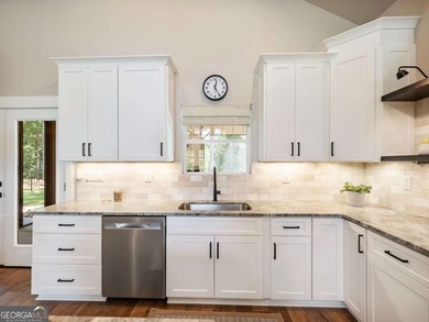Welcome home to peaceful country living with all the modern - photo 10