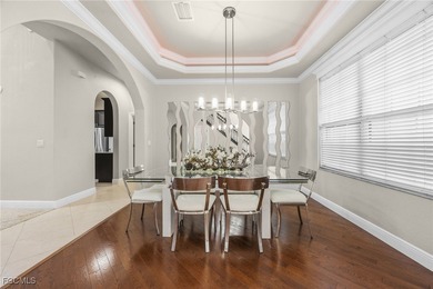 Welcome to your dream home in Naples! This stunning single - photo 4