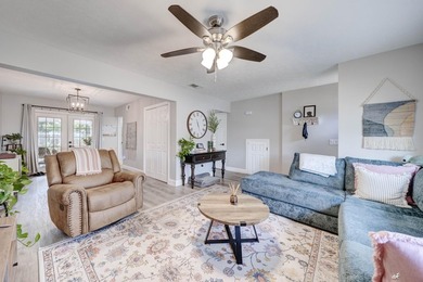 Welcome to 545 Palermo! This charming 3-bedroom, 2.5-bath - photo 6