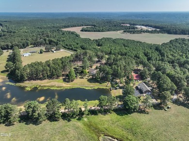 Discover this extensively renovated custom home, perfectly - photo 11